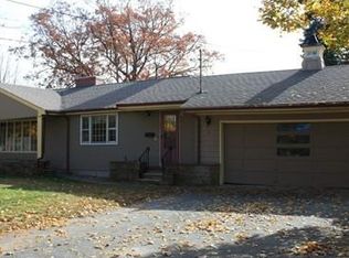 4 Rathbun Willard Dr, Attleboro, MA 02703