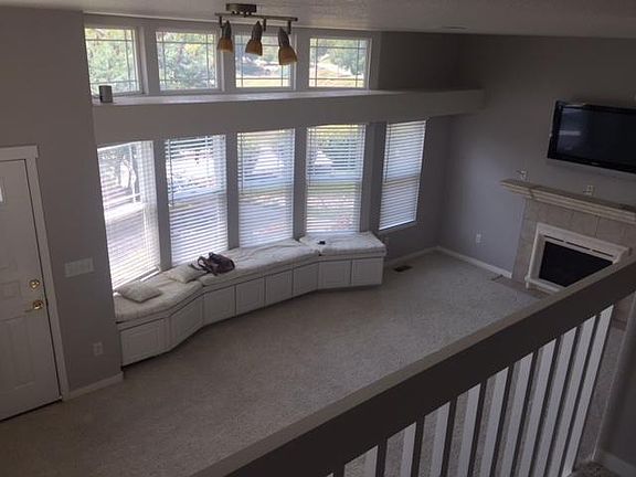 LR from stairs