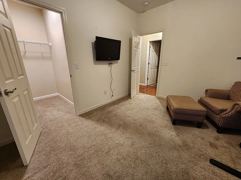 1241 Park Run Dr — Photo 19