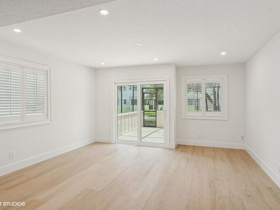 3rd image of 6207 Riverwalk Lane #8