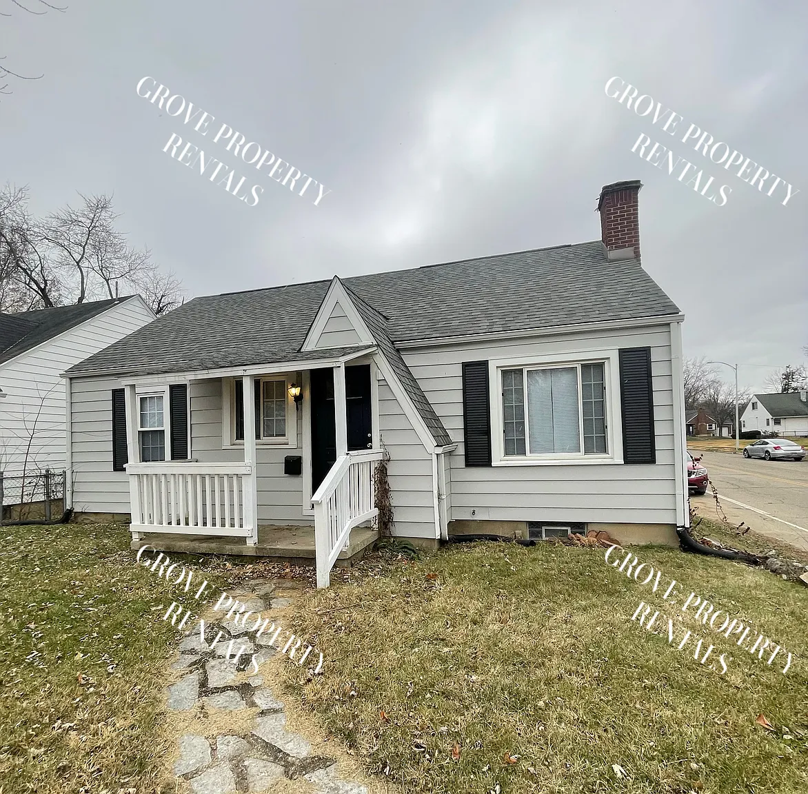 4057 Old Riverside Dr photo 1
