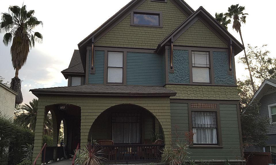 1st image of 877 Lincoln Ave