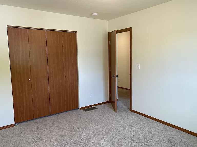 2307 N Bessie Rd — Photo 17