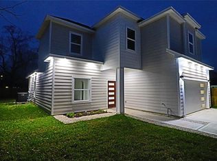 5041 Mallow St, Houston, TX 77033