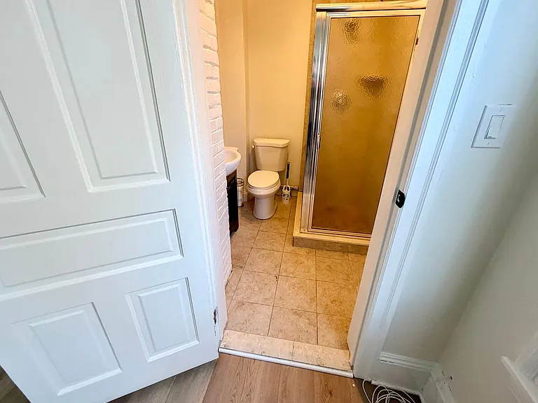 1518 Willow Ave — Photo 13
