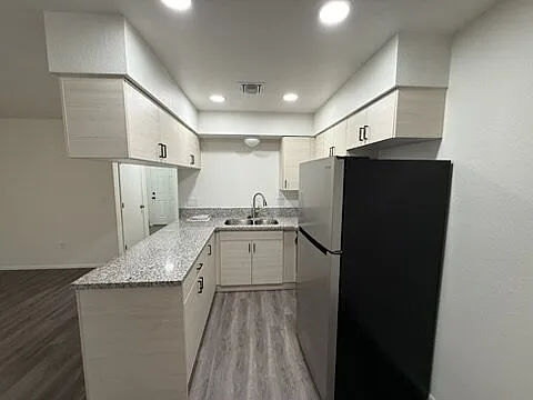 405 Anna Cir #A — Photo 8