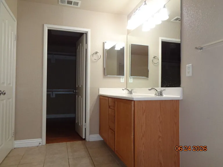 2064 W Avenue K #6 — Photo 6