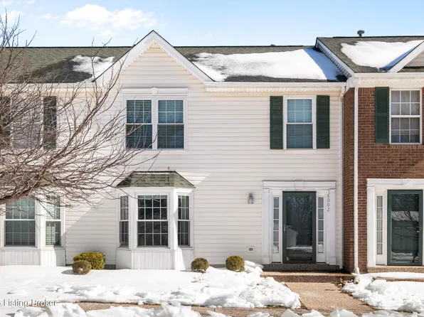 8002 Aspen Green Ln, Louisville, KY 40291