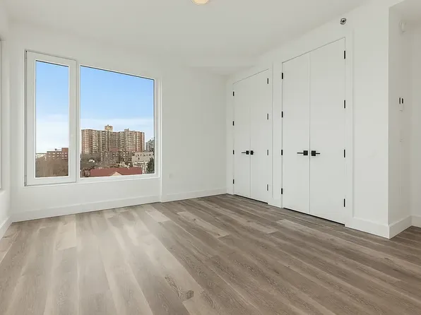 706 East 32nd Street image 1 of 8