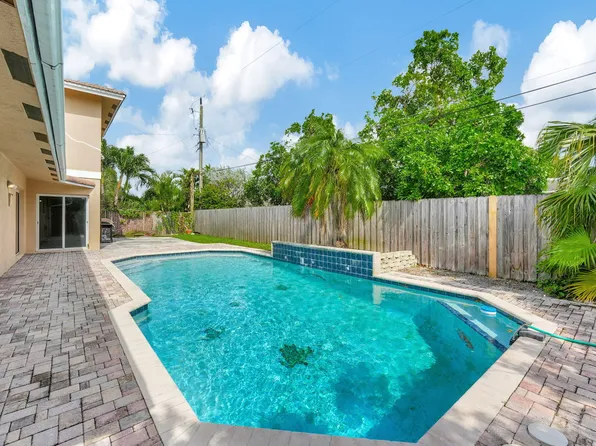 1300 NE 26th Avenue NE, Pompano Beach, FL 33062