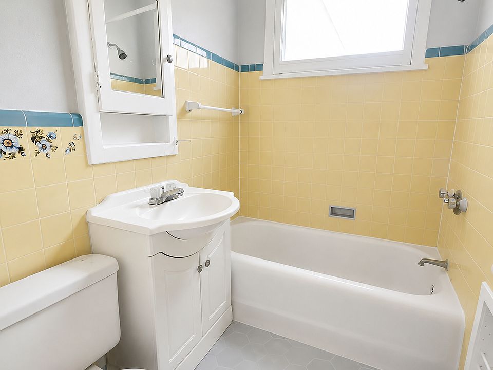 2nd image of 25 Westmont Dr #4
