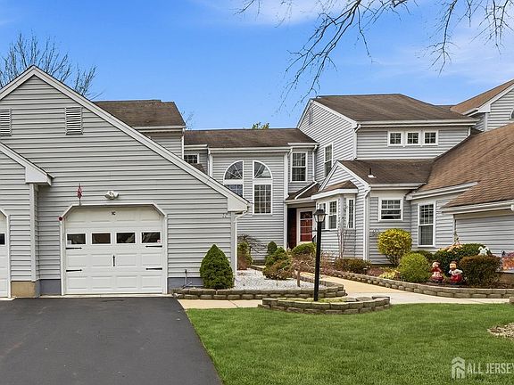 2nd image of 1C Cambridge Dr