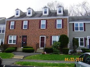 7 Newbury Ln, Wallingford, CT 06492