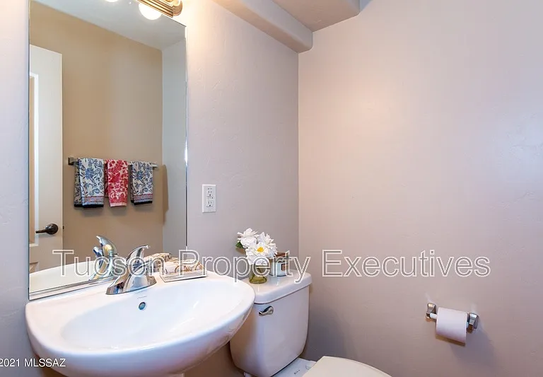 2442 E Emerald Moon Dr #1 — Photo 10