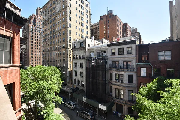 Rented by (Legacy) NY Quality Living Uptown | media 13
