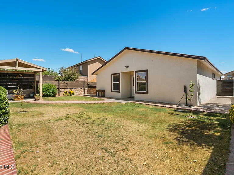 14121 Tierra Halcon Dr — Photo 35