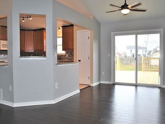 2nd image of 2041 Santuomo Ave