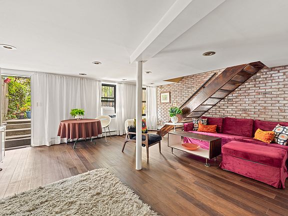3rd image of 376 Bergen St APT 1R
