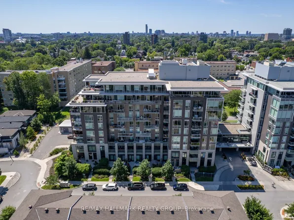530 De Mazenod Ave, Ottawa, ON