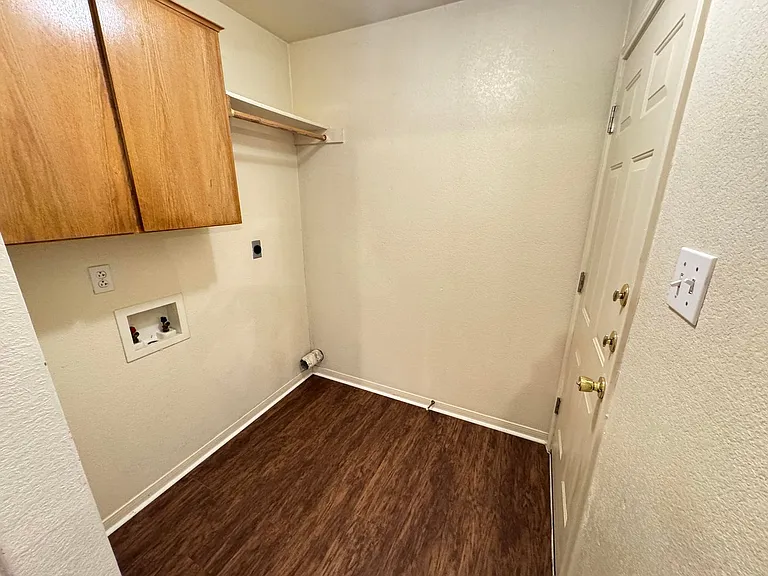 1101 Circle M — Photo 8