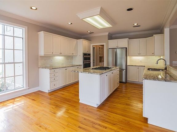 4th image of 4909 W San Nicholas St
