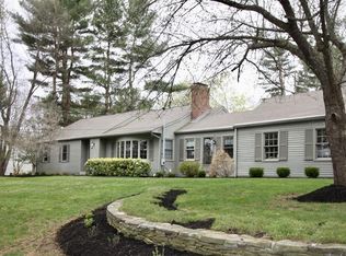 142 Perkins Row, Topsfield, MA 01983