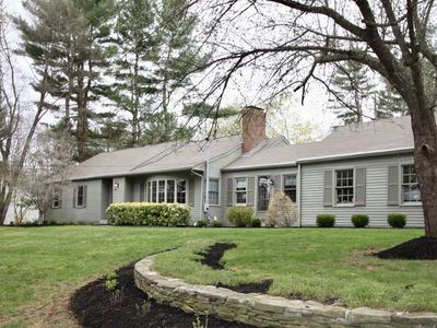142 Perkins Row, Topsfield, MA, 01983