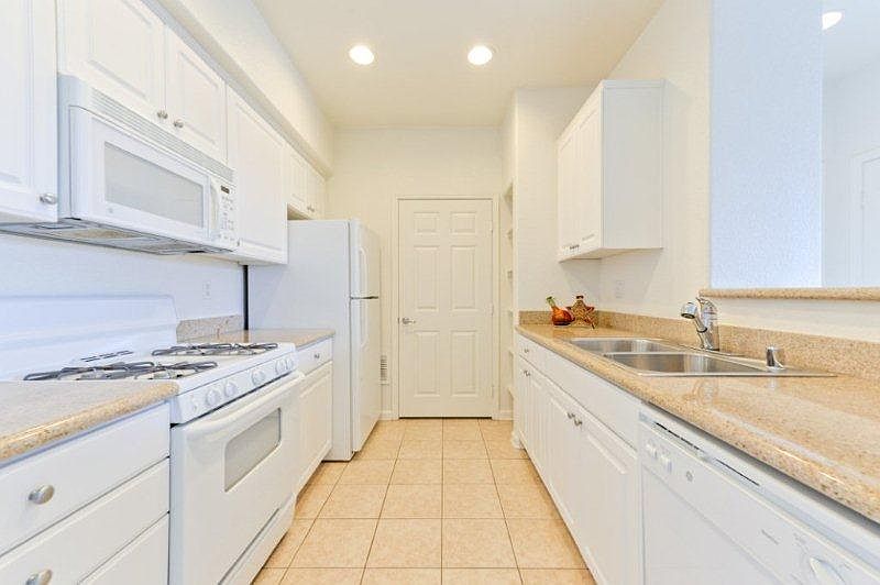 1st image of 2575 Fenton Pkwy APT 210