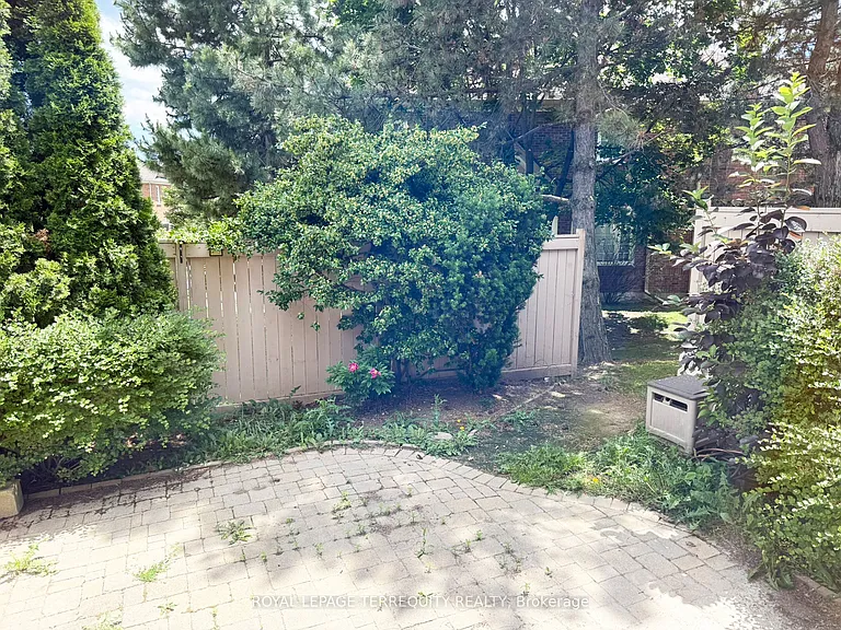 190 Harding Blvd W #34 — Photo 14