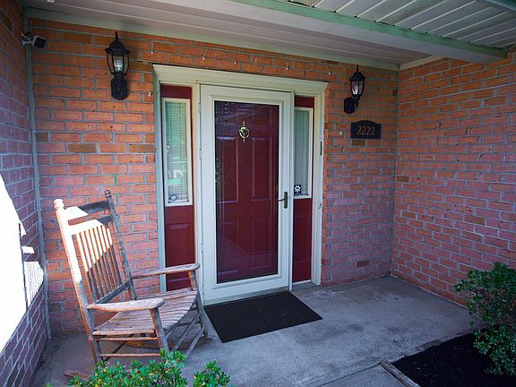 4th image of 2222 Dublin Dr