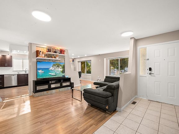 4th image of 35186 Skeena Ave