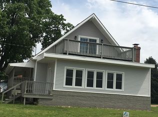 604 E Bismark Rd, Grand Island, NE 68801