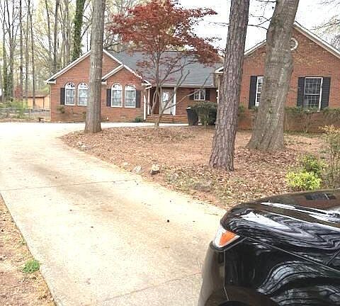 2nd image of 309 Hoppin Branch Rd