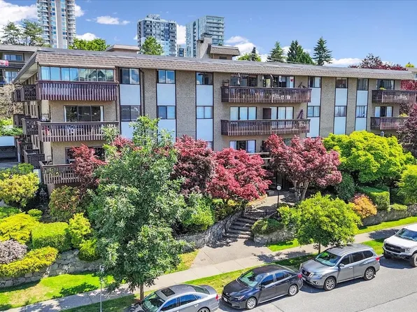 120 E 4th St #201, North Vancouver, BC V7L 1H6