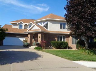 48 Laredo Ct, Iowa City, IA
