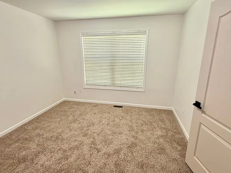 2544 Carnes Rd — Photo 16