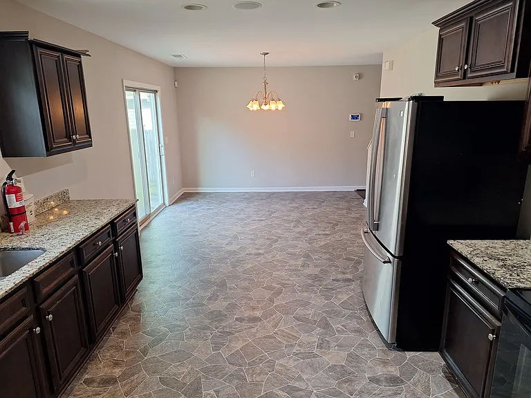 232 Allans Mill Dr — Photo 5