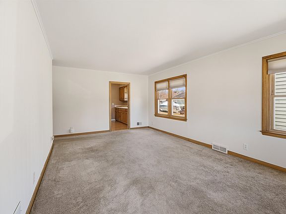 4th image of 543 4th St