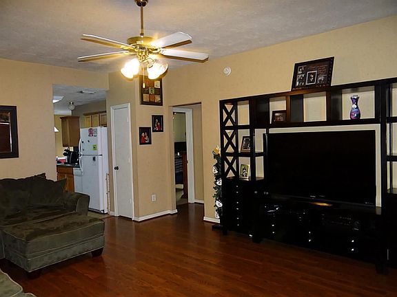 4th image of 3514 Red Cedar Dr