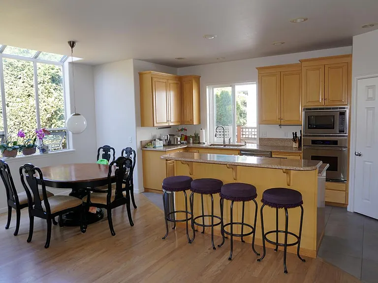 23106 SE 27th Way — Photo 9