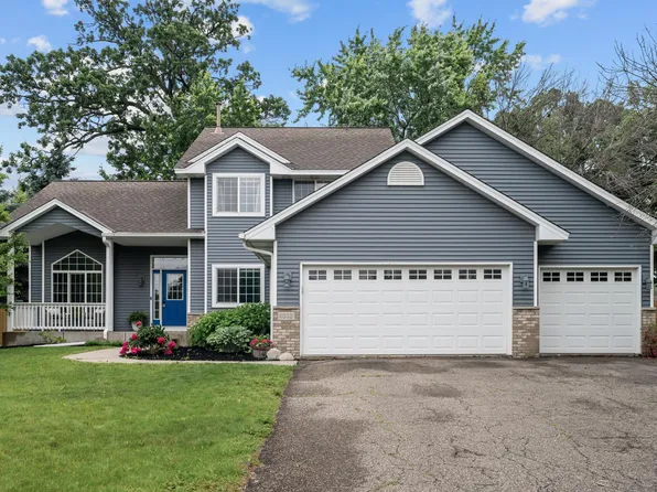 4032 Hollyhock Cir N, Brooklyn Park, MN 55443