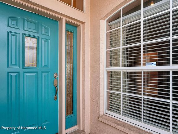 4th image of 312 Royal Palm Way