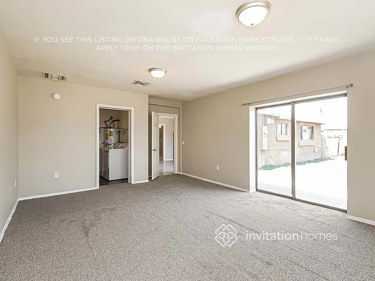 113 N Jade Cir — Photo 4