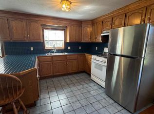 56 Franklin St #1, Easthampton, MA 01027