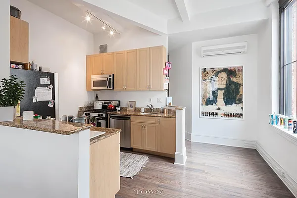 Rented by Town Residential | media 10