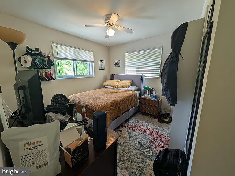 2059 N Woodstock St #306 — Photo 8