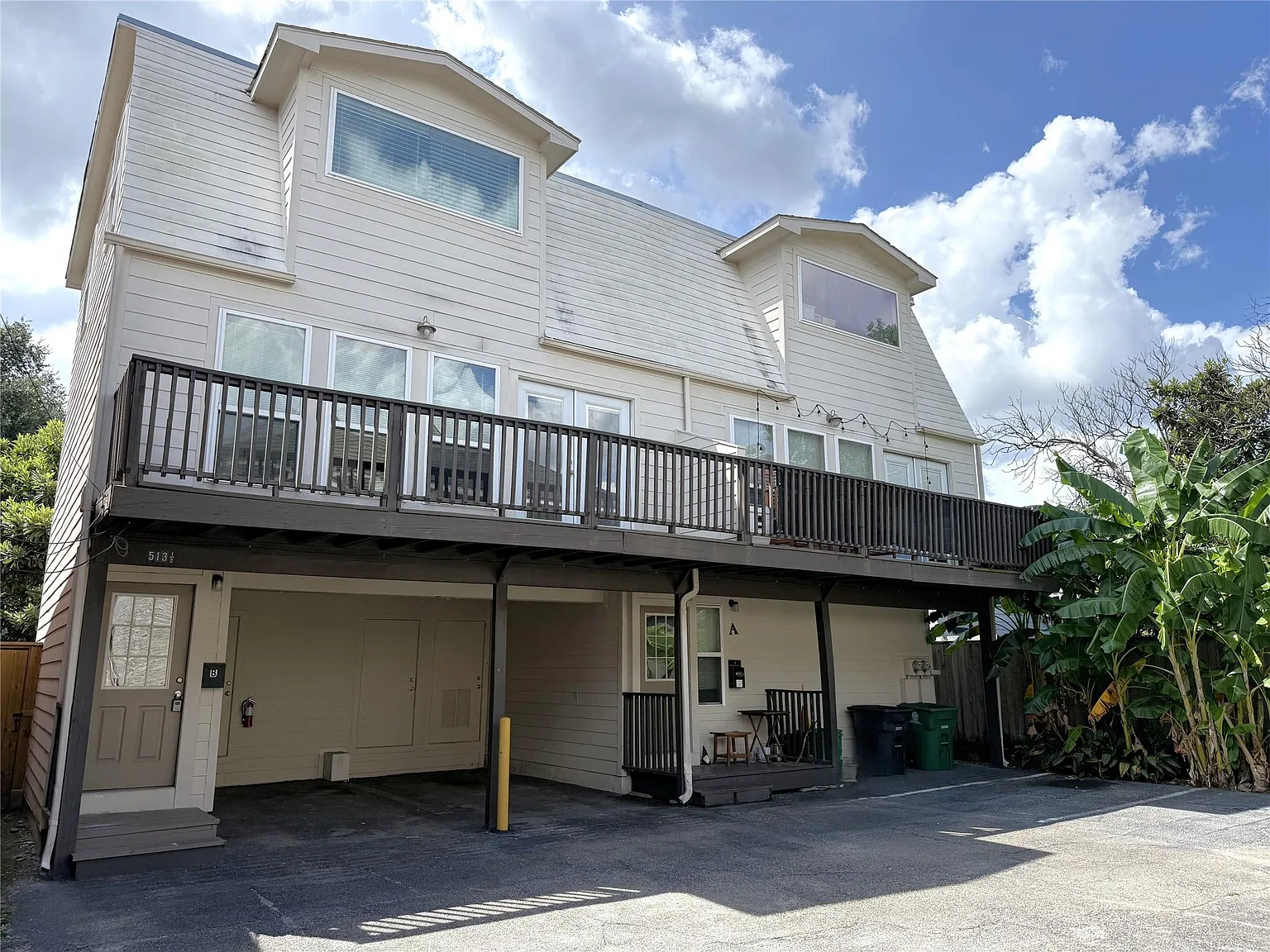2 bed, 1.5 bath, 1252 sqft, $1,750 — Photo 1