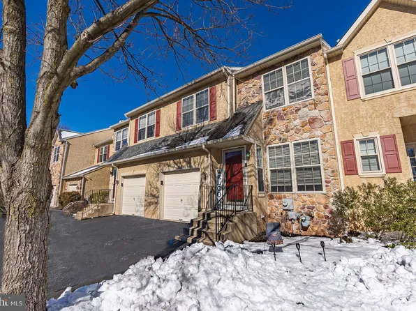 7 Chadwick Cir, Norristown, PA 19403