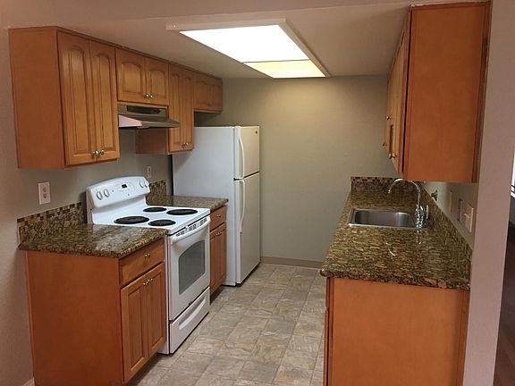 2nd image of 14503 NE 7th Pl APT 2