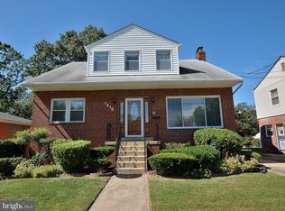 1418 S Queen St, Arlington, VA 22204